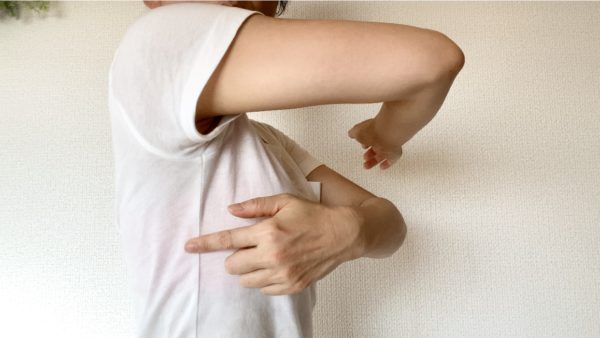 【暑さ対策】汗を止める方法